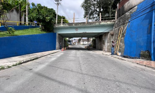 Prefeitura de Pinheiral inicia reforma do escadão da Rua José Gomes da Silva Júnior